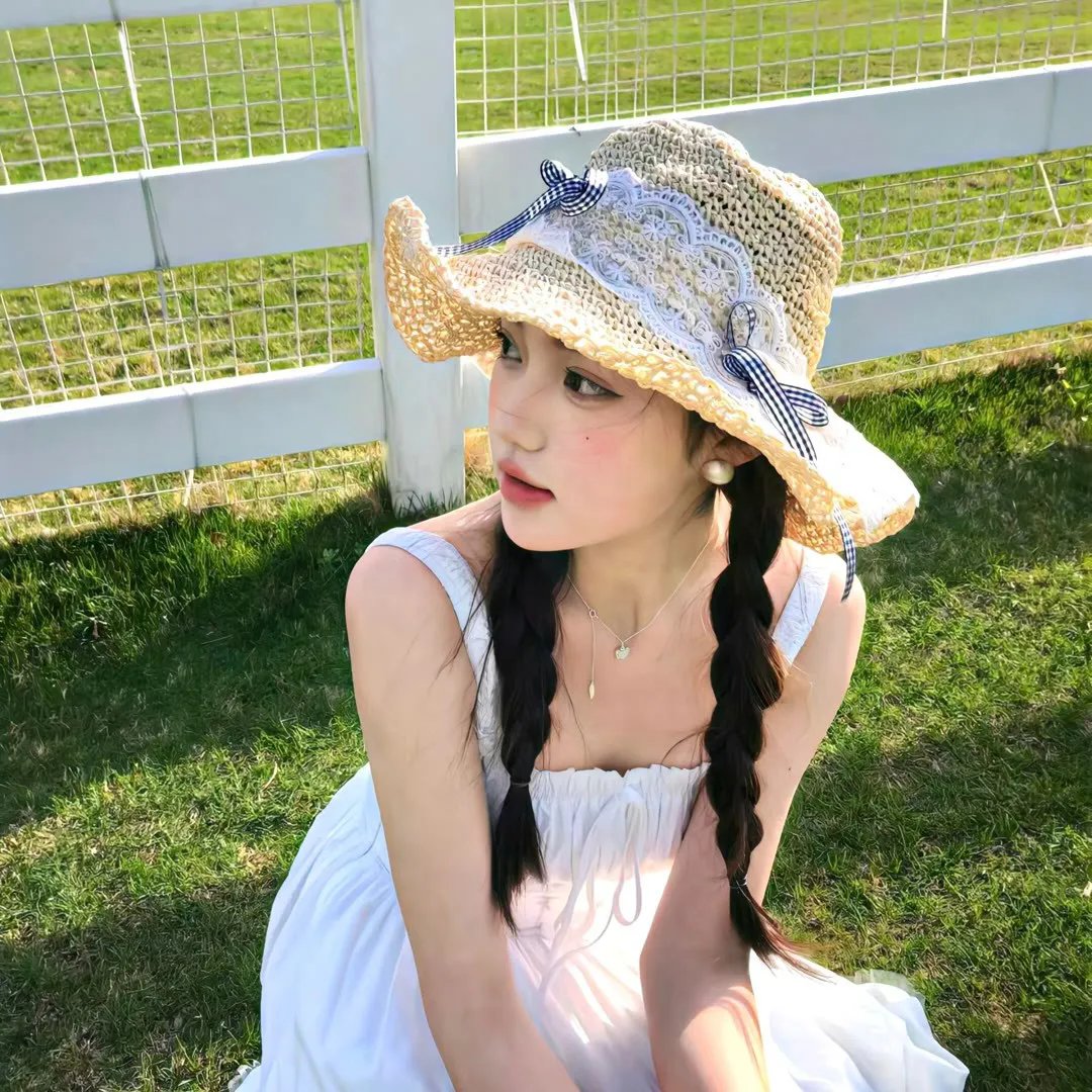 随盲柳入眠的女人